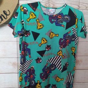 LuLaRoe t shirt